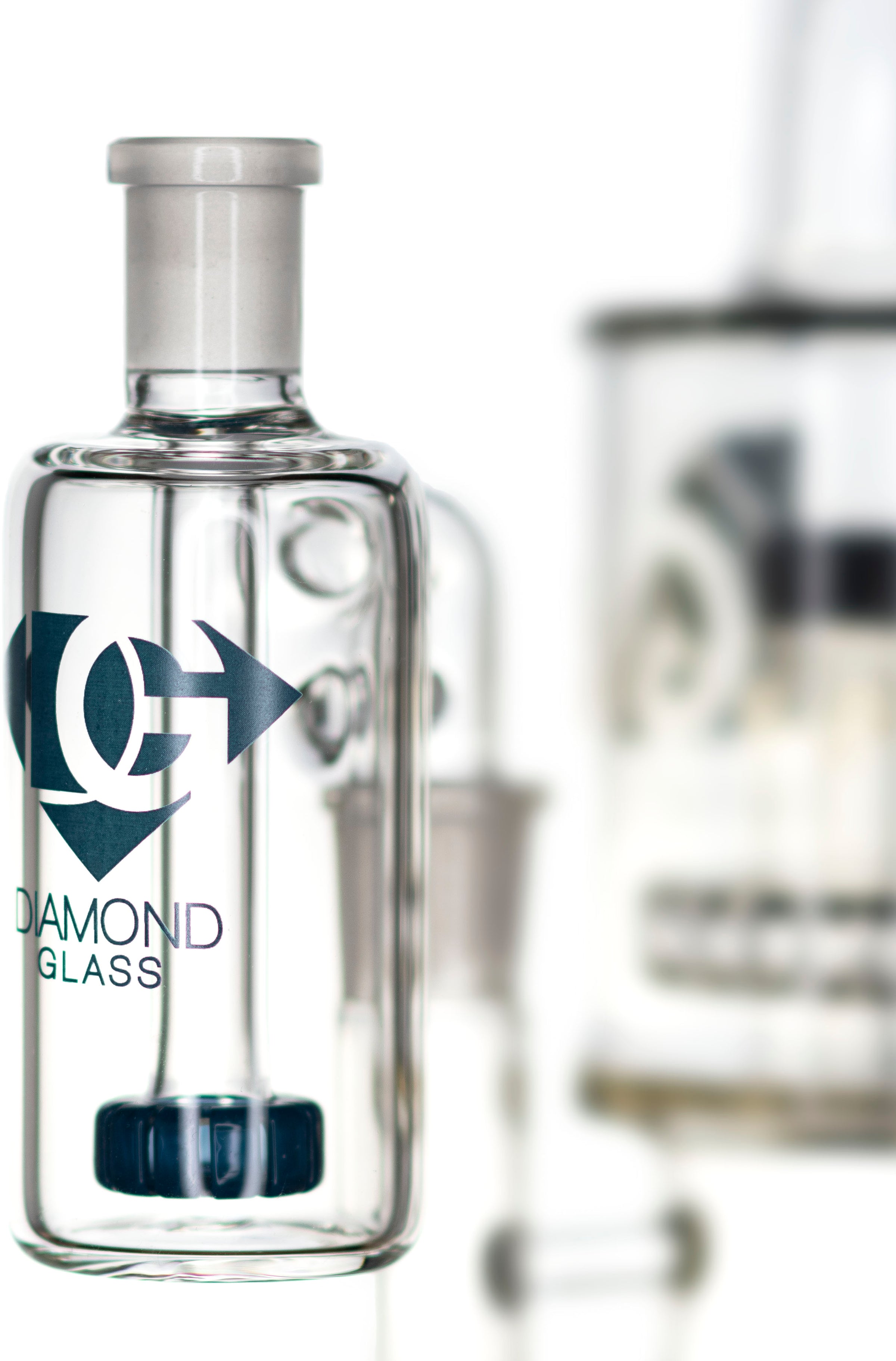 Ash Catcher w/ 14mm Joint, 90˚ Angle, Showerhead Perc, by Diamond Glass - Bat Kountry