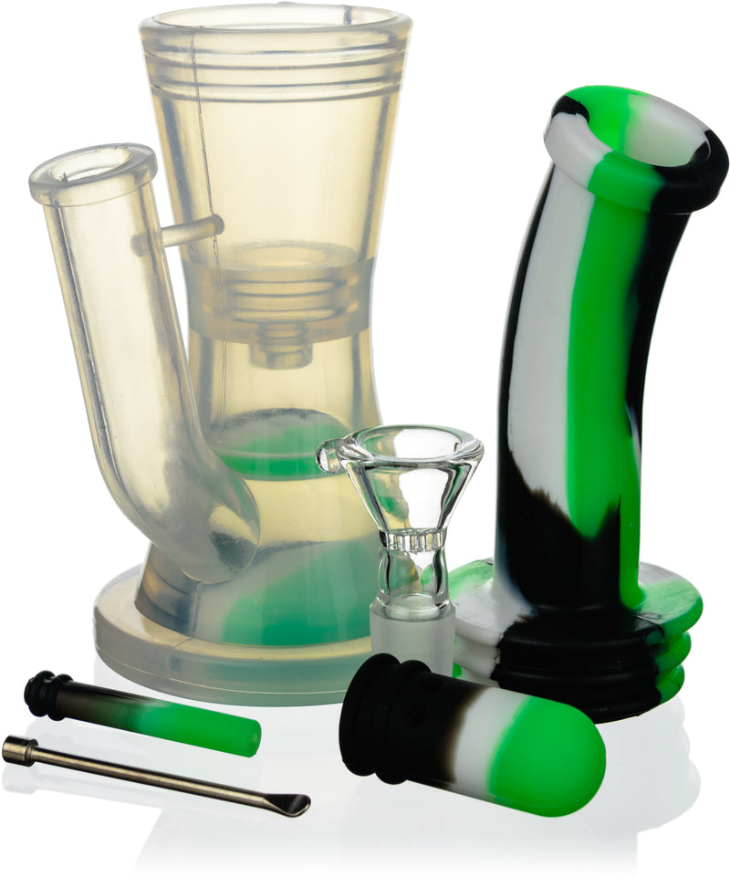 8" Silicone Rig w/ Translucent Hourglass - Bat Kountry