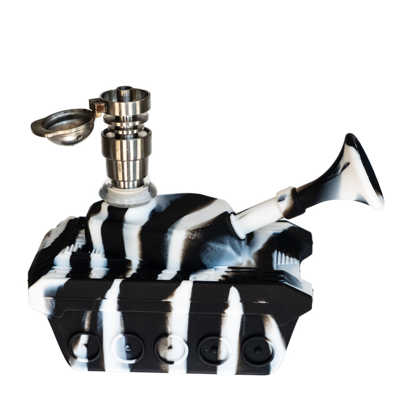 Silicone Tank Rig w/ Titanium Nail - Bat Kountry